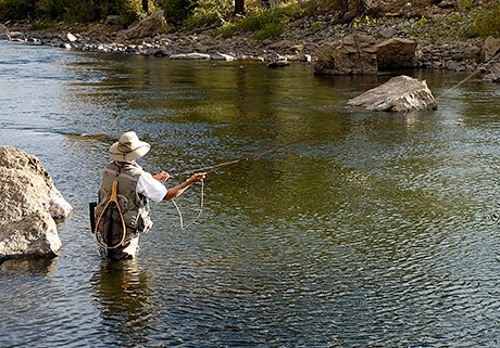 lifestyle_outdoor_flyfishing